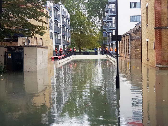 SLD to the Rescue As Fractured Water Main Floods Roads and Businesses in East London
